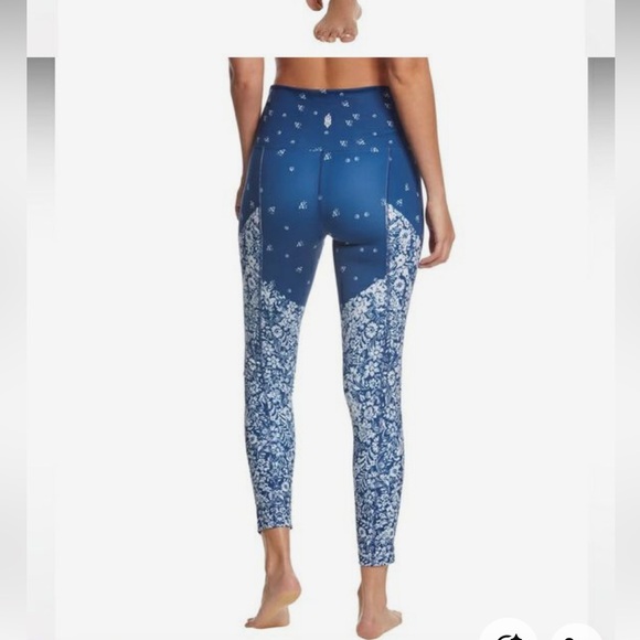 Free people movement - Picture 5 of 5